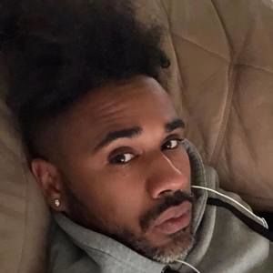 Meet your Posher, Aaron